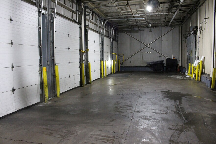 More Photos Of 4825 Hovis Rd, Charlotte Industrial For Sale