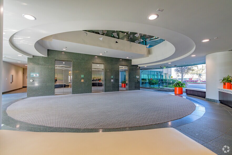 More Photos Of 2180 Harvard St, Sacramento Office For Lease