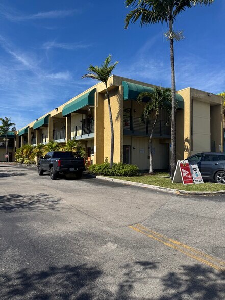More Photos Of 2331 N State Road 7, Lauderhill Office For Sale