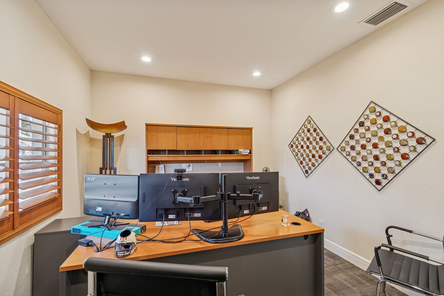 More Photos Of 5308 Central Ave, Saint Petersburg Office Residential For Sale