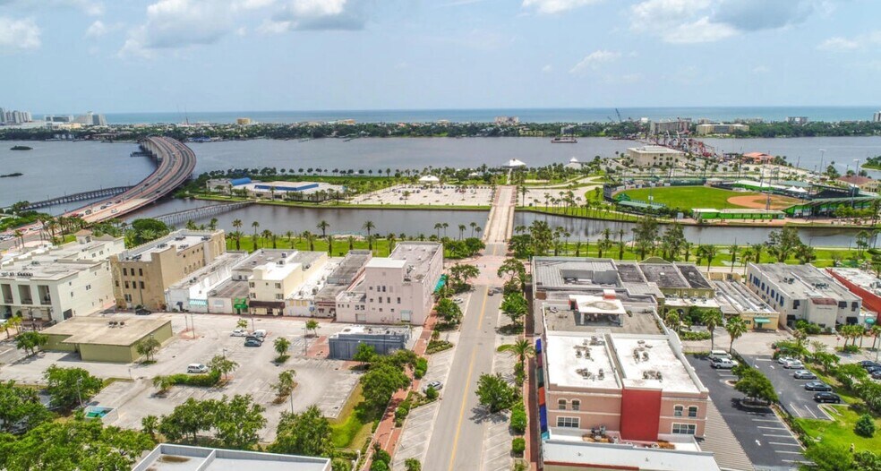 More Photos Of 123 Magnolia Ave, Daytona Beach Apartments For Lease