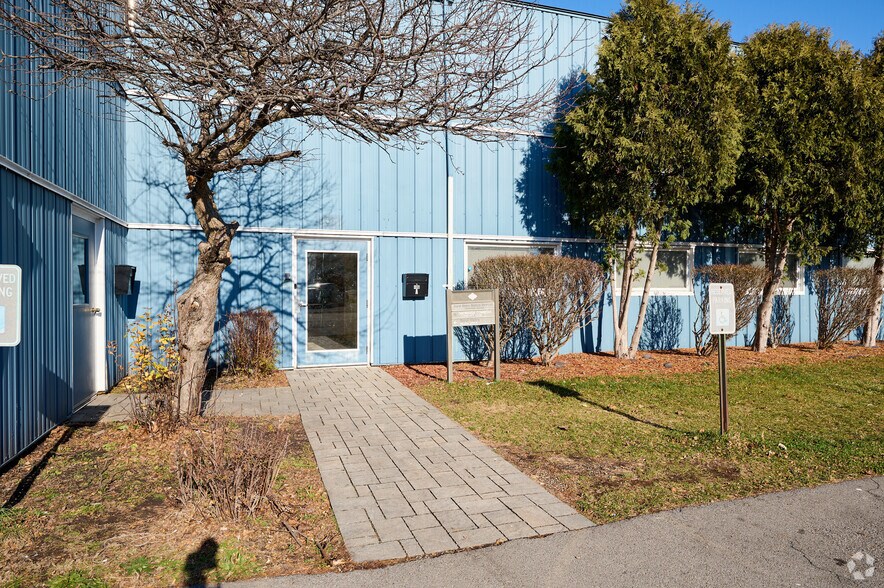 More Photos Of 422 W Onondaga St, Syracuse Warehouse For Sale