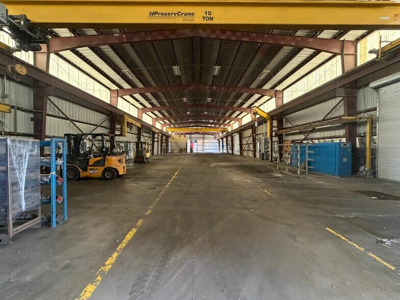 More Photos Of 5808 Fm 3455 Rd, Navasota Manufacturing For Lease