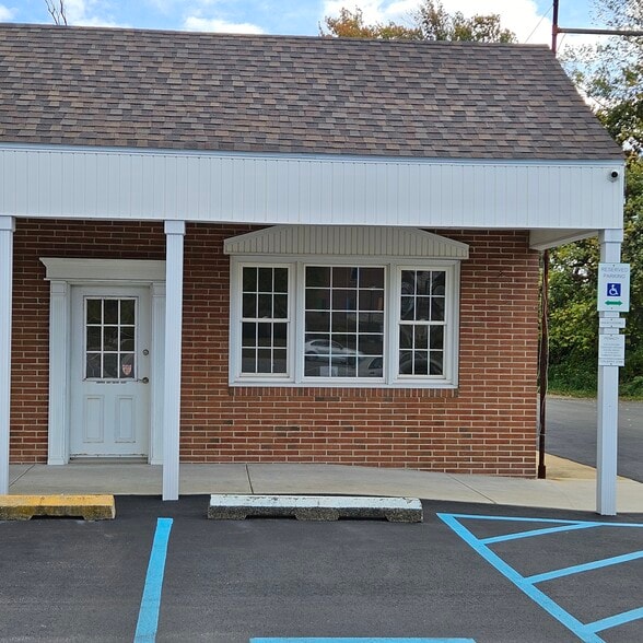 More Photos Of 790 Baltimore Pike, Concordville Storefront Retail Office For Lease