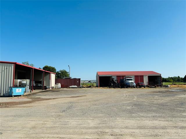 More Photos Of 2700 S 32nd St, Muskogee Industrial For Sale
