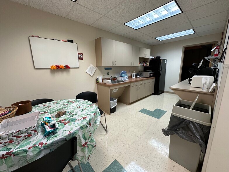 More Photos Of 2501 Silverside Rd, Wilmington Medical For Sale