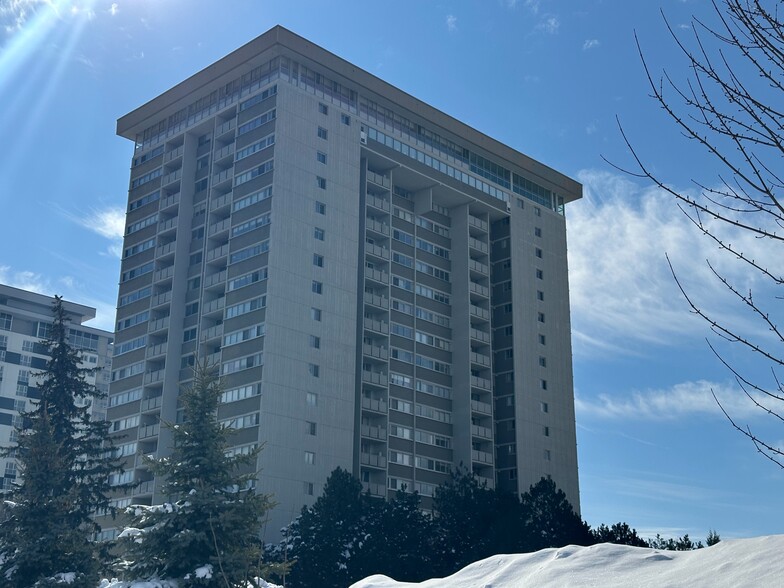 More Photos Of 375 King St N, Waterloo Apartments For Sale
