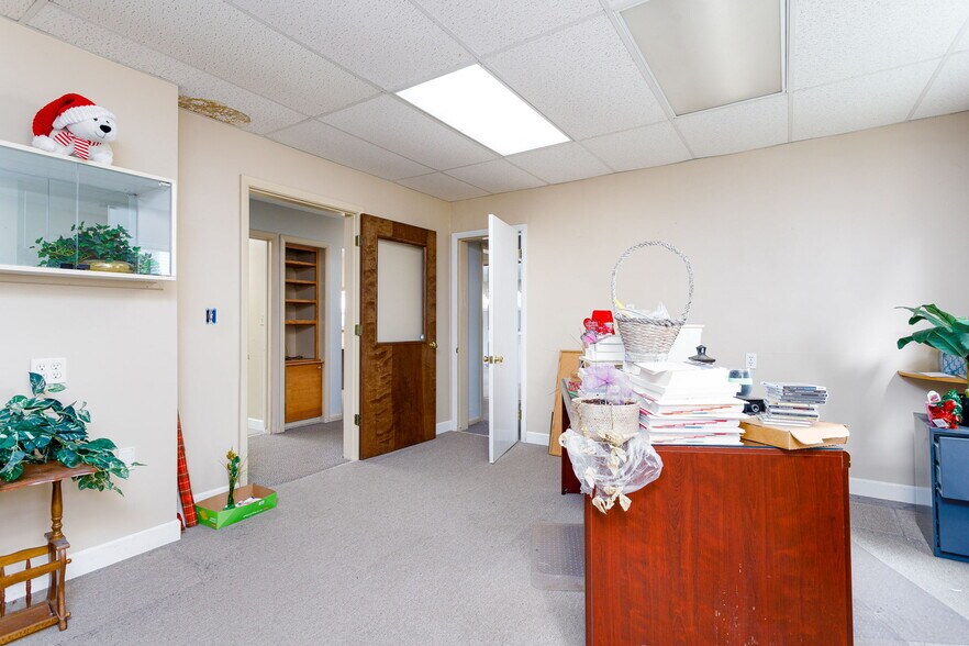More Photos Of 113 Harris St, Lodi Medical For Lease