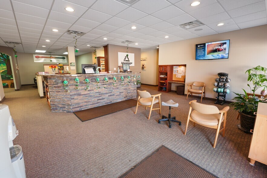 More Photos Of 20 S 32nd Ave S, Saint Cloud Office For Sale