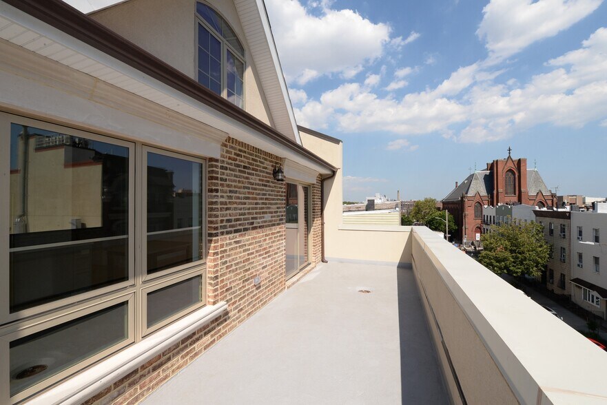 More Photos Of 882 Metropolitan Ave, Brooklyn Multifamily For Sale