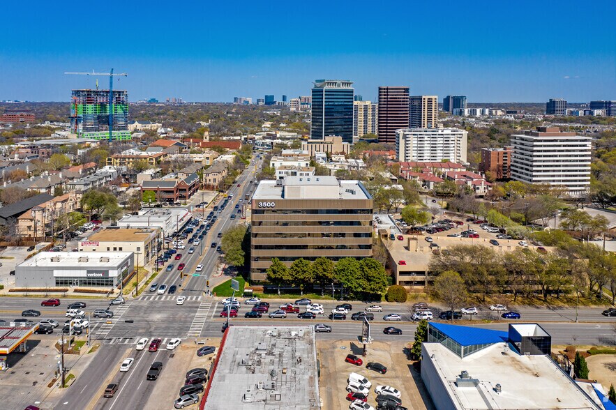 More Photos Of 3500 Oak Lawn Ave, Dallas Loft Creative Space For Lease