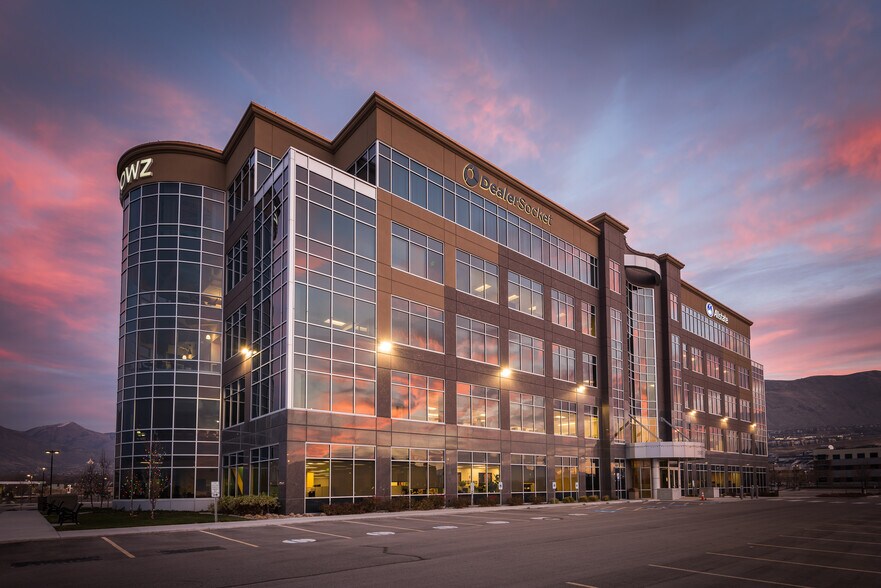 Primary Photo Of 13997 Minuteman Dr, Draper Unknown For Sale