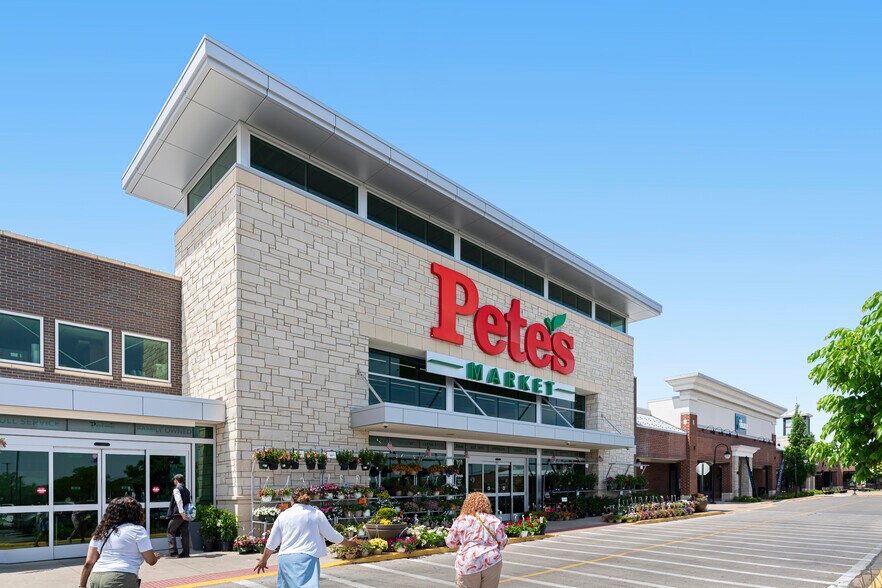 More Photos Of 101-295 Rice Lake Sq, Wheaton Supermarket For Sale