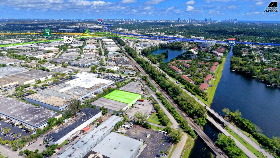 More Photos Of 1361-1363 NW 155th Dr, Miami Warehouse For Lease