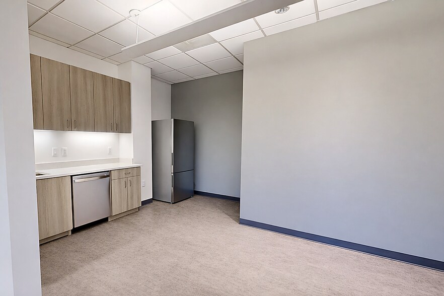 More Photos Of 4550 N Point Pky, Alpharetta Office For Lease