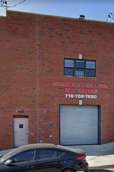 More Photos Of 3471 Steenwick Ave, Bronx Industrial For Lease