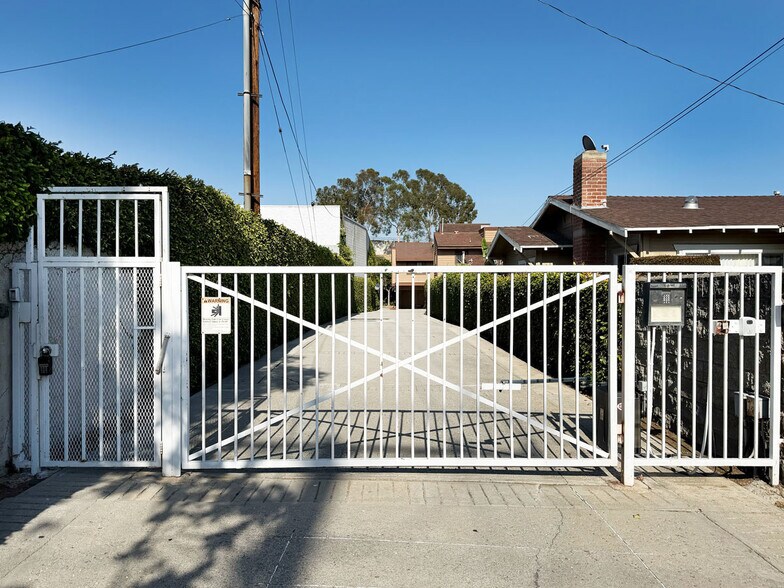 More Photos Of 314 Lincoln Ave, Glendale Apartments For Sale