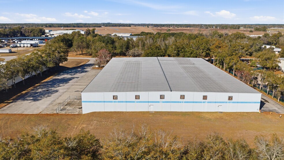 More Photos Of 451 SW 57th Ave, Ocala Distribution For Lease