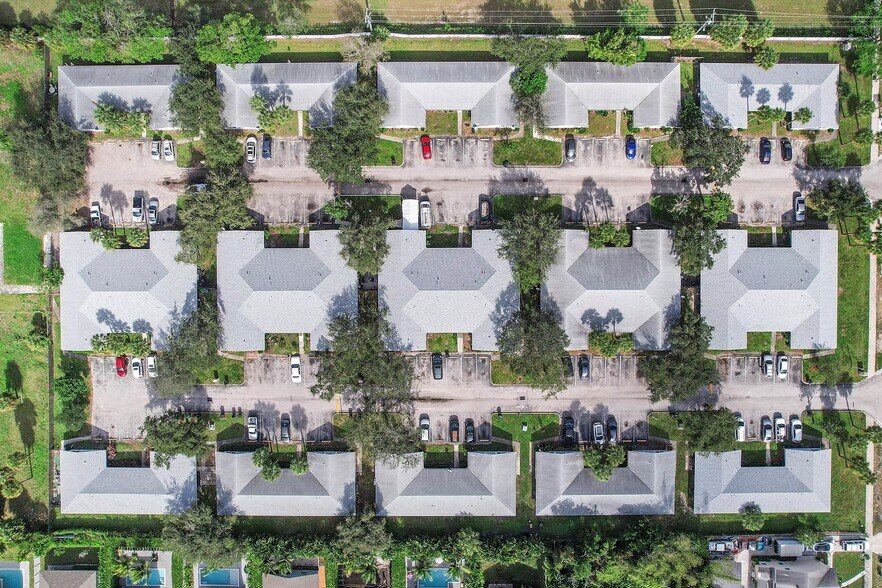 More Photos Of 1100 SW 4th Ave, Delray Beach Apartments For Sale