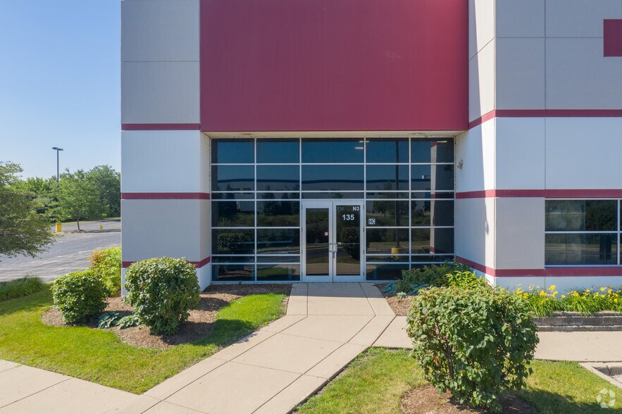 Primary Photo Of 135-195 E Elk Trl, Carol Stream Distribution For Lease