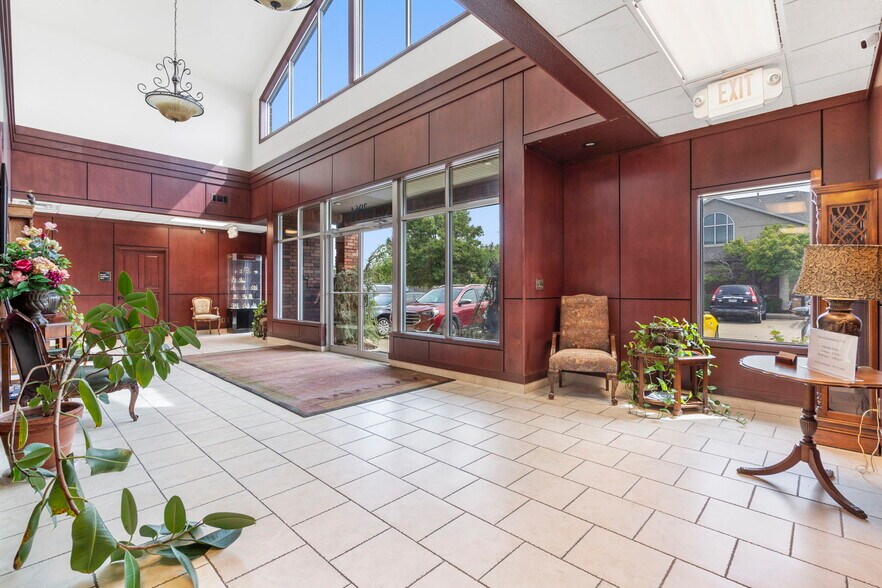 More Photos Of 2964 W Huntsville Ave, Springdale Medical For Lease