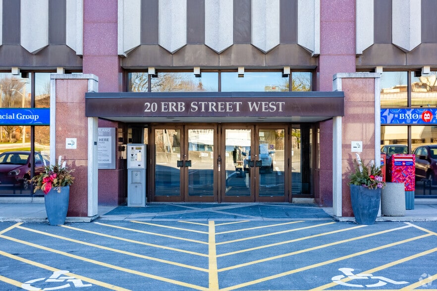 More Photos Of 20 Erb St W, Waterloo Office For Lease