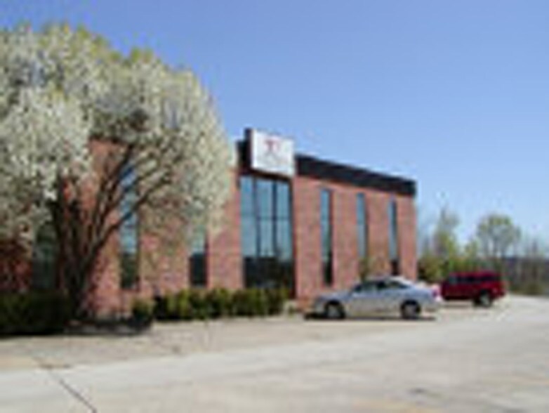 Primary Photo Of 500 Westmoreland Dr, Dunbar Office For Lease