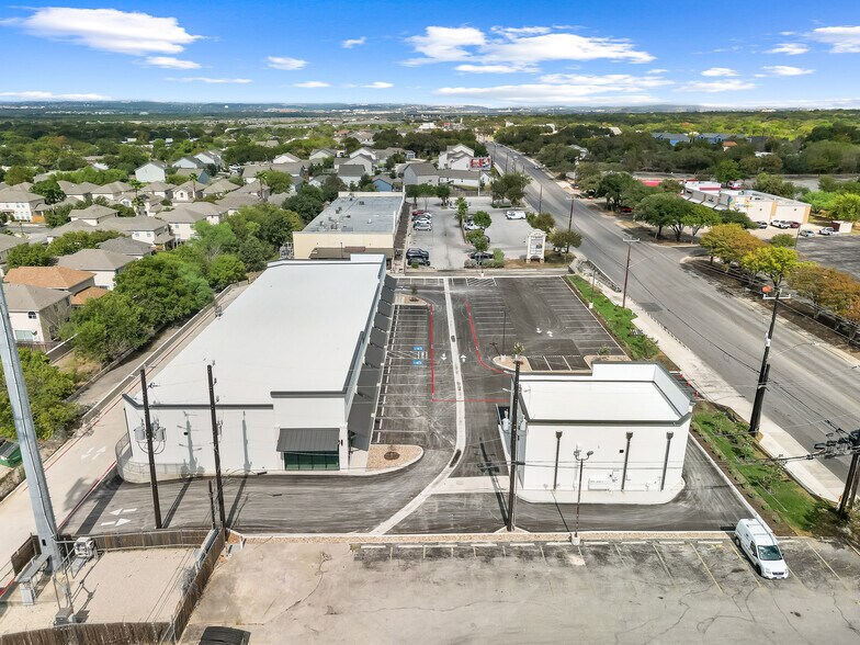 More Photos Of 6410 Babcock Rd, San Antonio Unknown For Lease