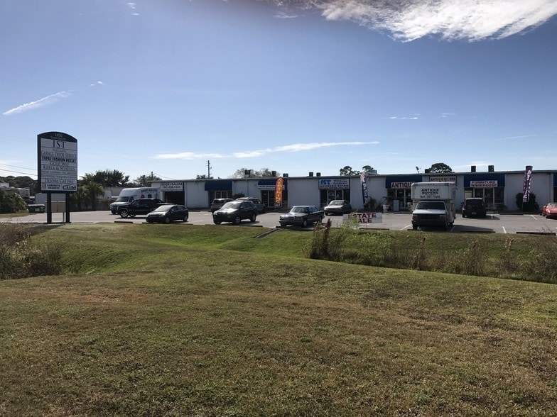 More Photos Of 1850-1890 University Pky, Sarasota Warehouse For Lease