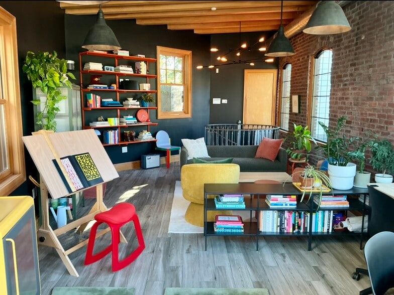 More Photos Of 192 Belgrade Ave, Roslindale Loft Creative Space For Sale