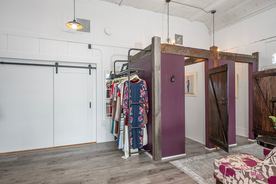 More Photos Of 308 Main St, Polson General Retail For Sale