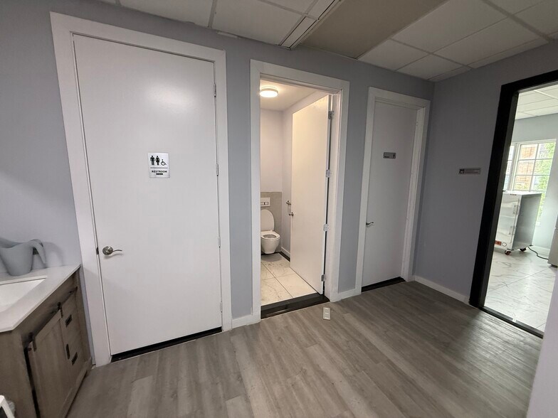 More Photos Of 1084 Rogers Ave, Brooklyn Apartments For Lease