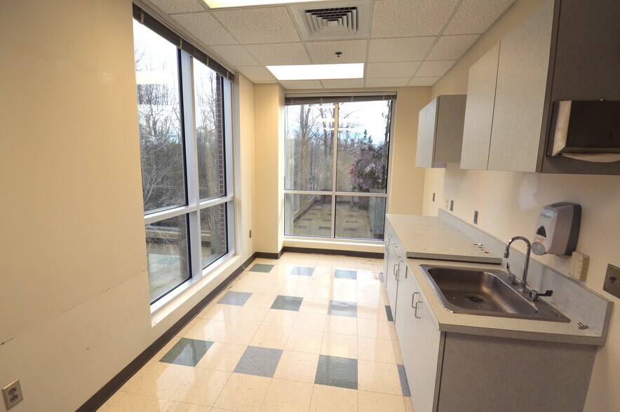 More Photos Of 145 Kimel Park Dr, Winston-Salem Medical For Lease