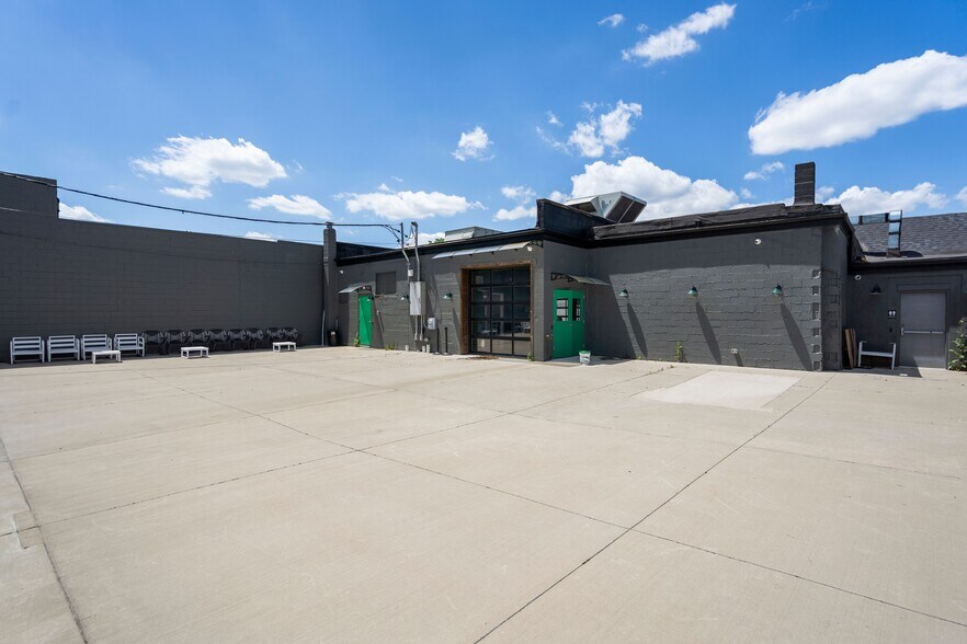 More Photos Of 23610 John R Rd, Hazel Park Auto Repair For Sale