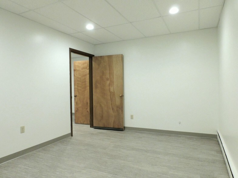 More Photos Of 300 Cedar Blvd, Pittsburgh Office For Lease