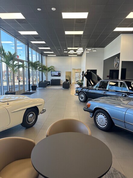 More Photos Of 1001 Ridge Pike, Conshohocken Auto Dealership For Sale