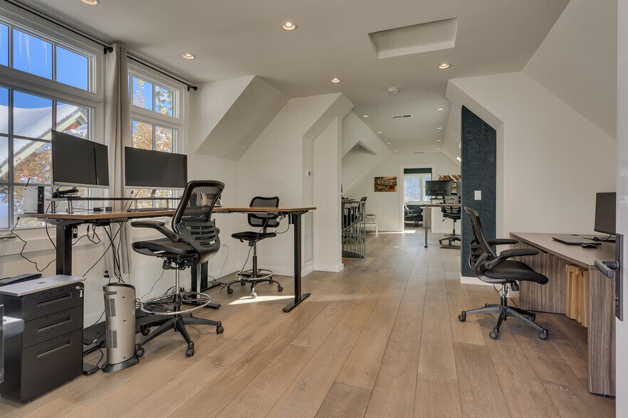 More Photos Of 10270 Donner Pass Rd, Truckee Office For Lease