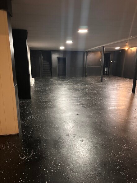 More Photos Of 8350 S 88th Ave, Justice Restaurant For Sale