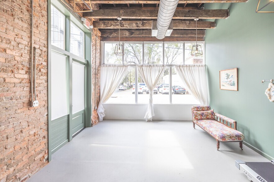 More Photos Of 220 Whitaker St, Savannah Storefront For Sale
