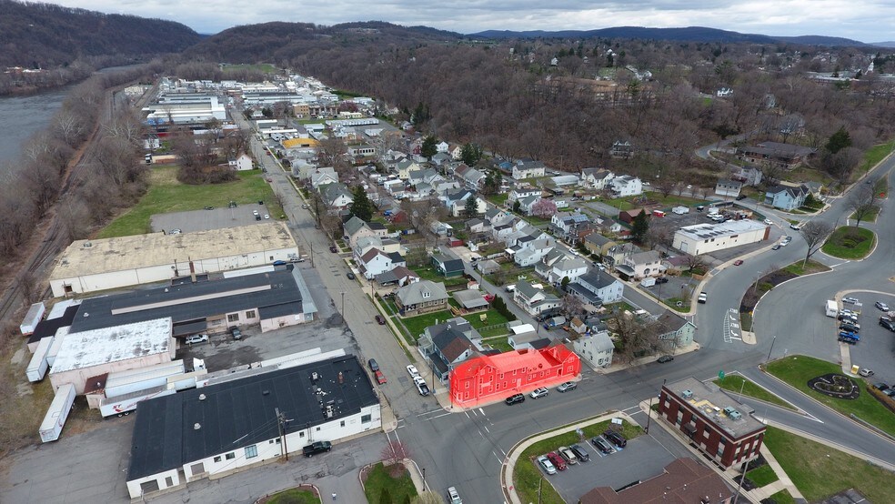 More Photos Of 80 Broad St, Phillipsburg Office Residential For Sale