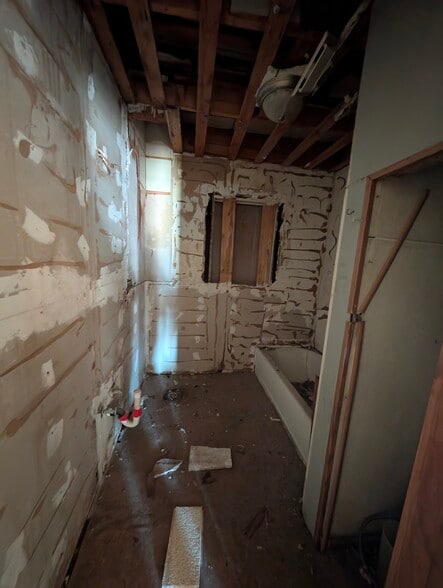 More Photos Of 101 N 7th St, Ponca City Multifamily For Sale
