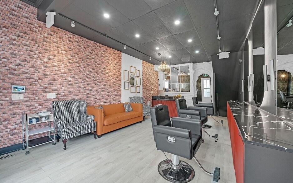 More Photos Of 398 King St E, Toronto Storefront Retail Residential For Sale