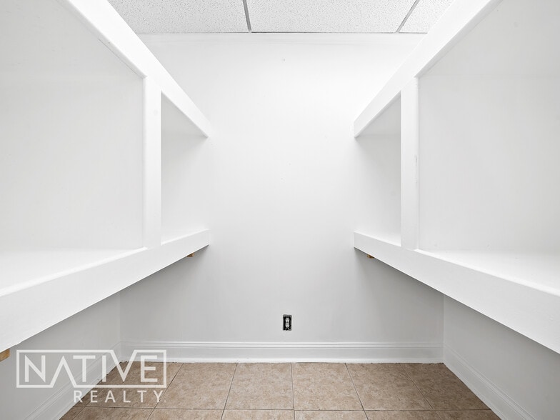 More Photos Of 3451-3481 N Andrews Ave, Oakland Park Storefront Retail Office For Lease