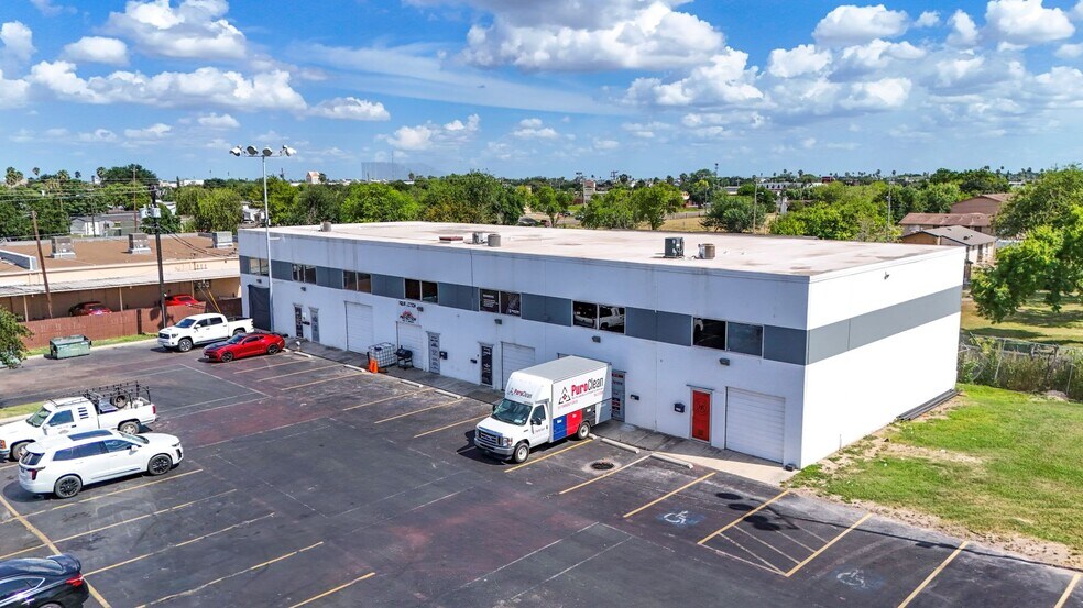 More Photos Of 500 E Hackberry Ave, McAllen Freestanding For Sale