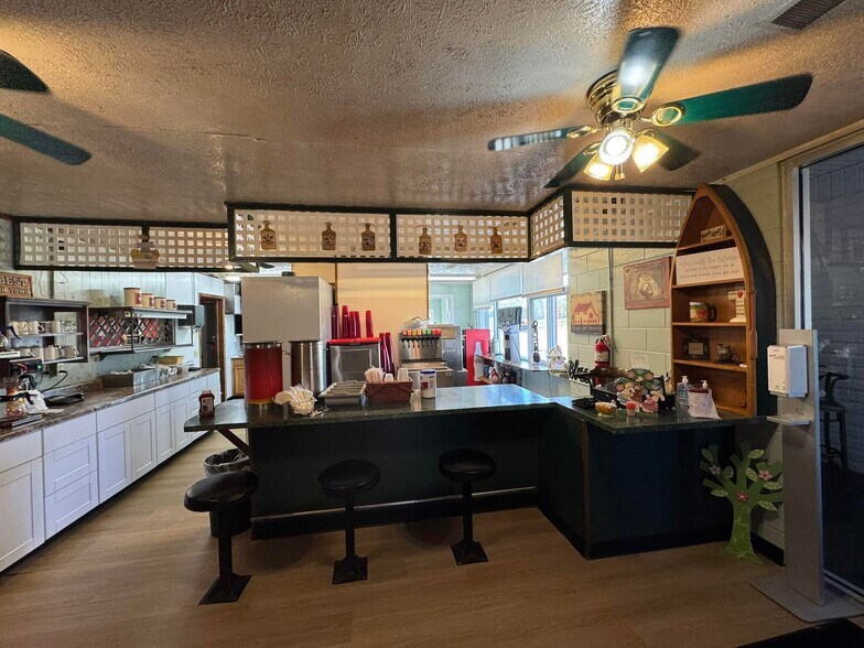 More Photos Of 4152 Hwy 76, Russell Springs Restaurant For Sale