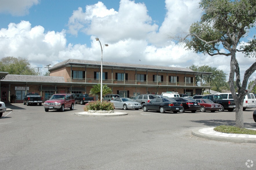 More Photos Of 3815-3853 Alameda, Corpus Christi Unknown For Lease