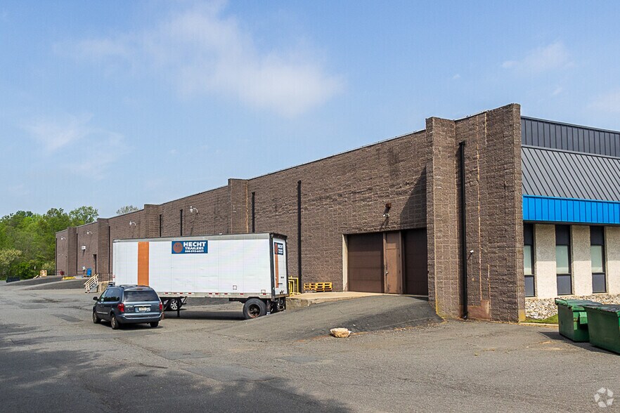 More Photos Of 45 Everett Dr, Princeton Junction Light Distribution For Lease