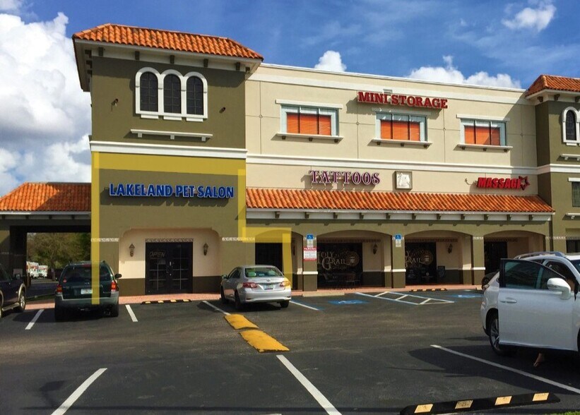 Primary Photo Of 115 E Alamo Dr, Lakeland General Retail For Lease