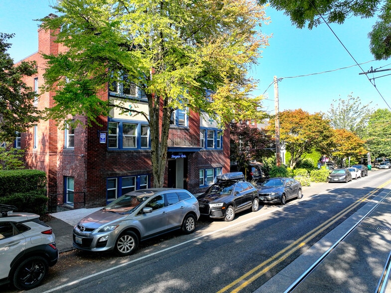 More Photos Of 2051 NW Lovejoy St, Portland Apartments For Sale