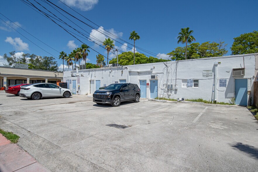 More Photos Of 1216-1232 Normandy Dr, Miami Beach Storefront For Sale